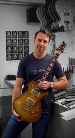 Frank Hartung Gitarrenbauer