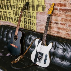 Fender Artist Signature Series: Joe Strummer Campfire & Joe Strummer Esquire