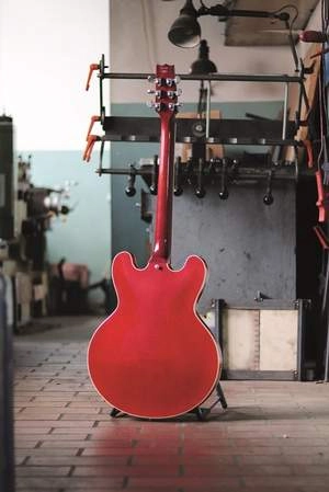 Heritage Guitars H-535